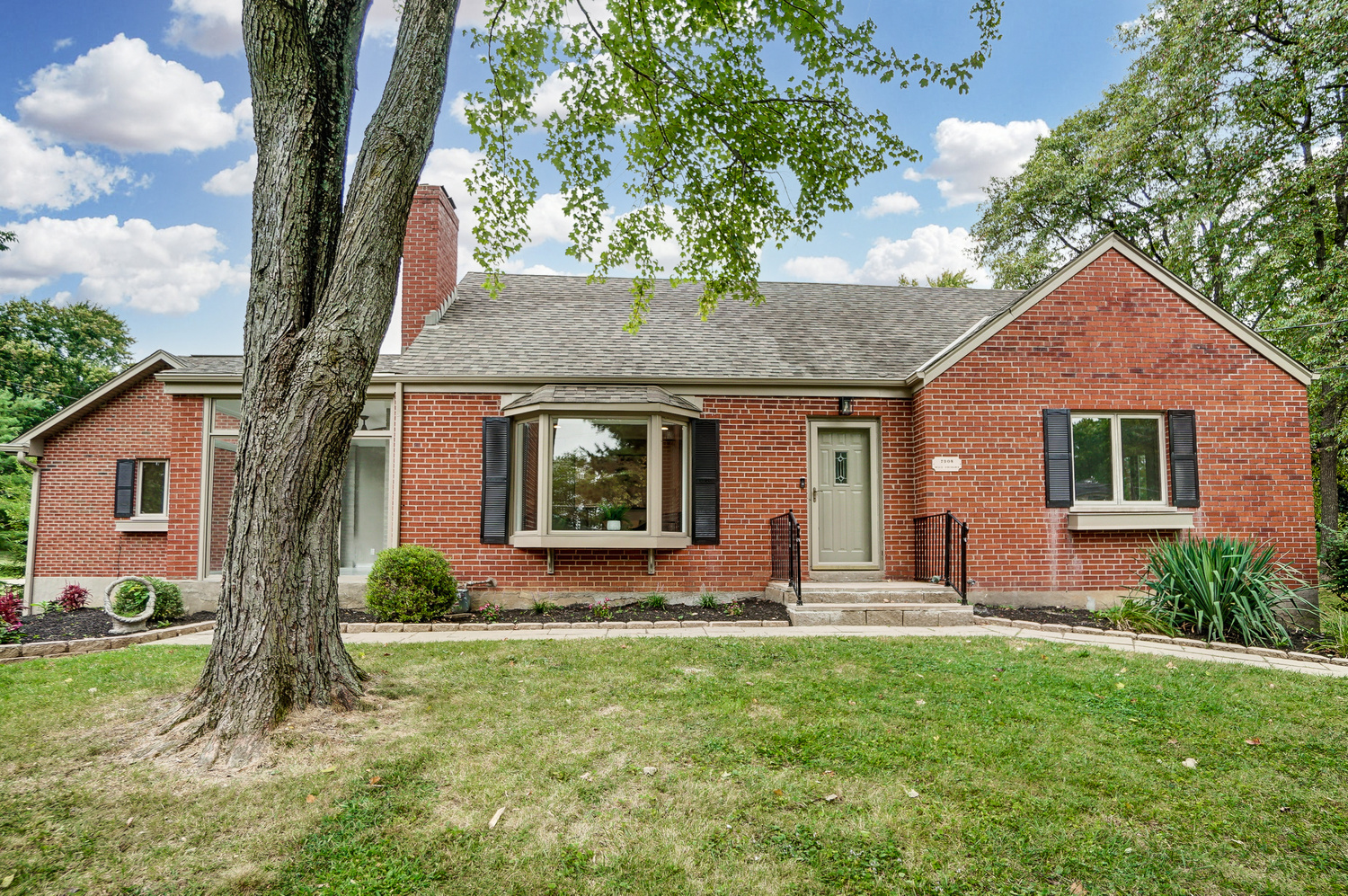 Exterior Home Montgomery Ohio
